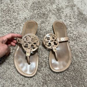 Tory Burch nude flip flop. Size 7.5